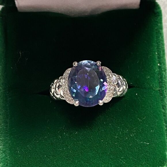 Topaz and Dimond Ring - Picture 2 of 4